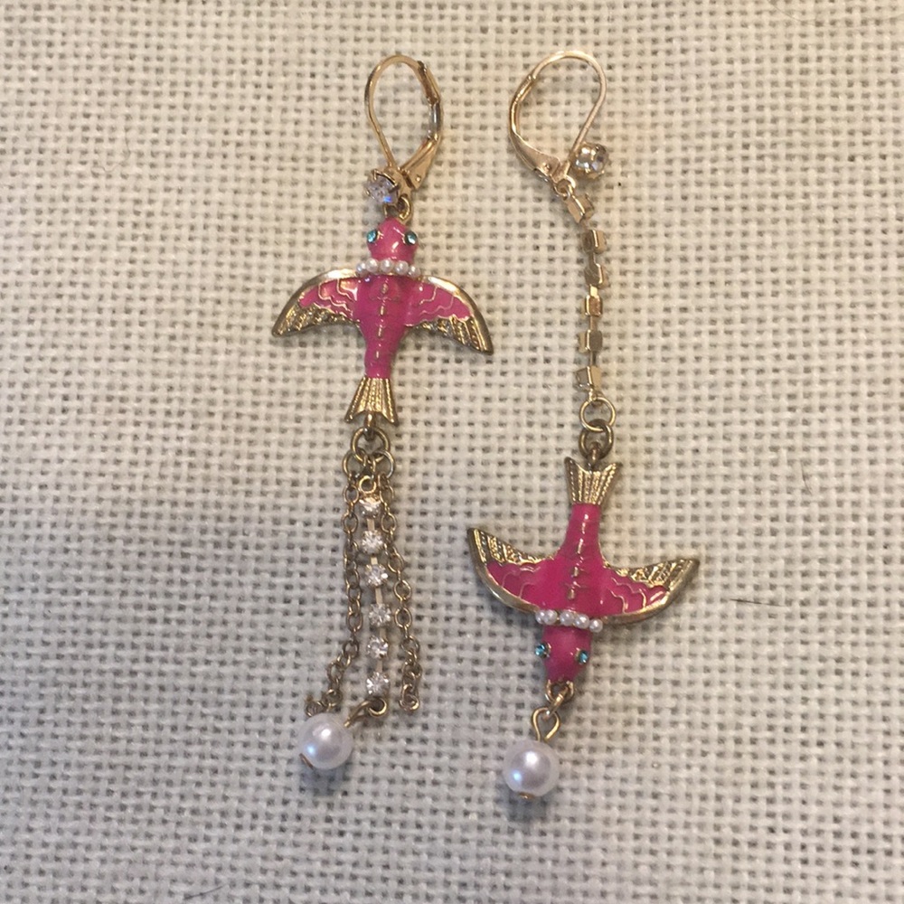 Betsey Johnson pink bird mismatched earrings